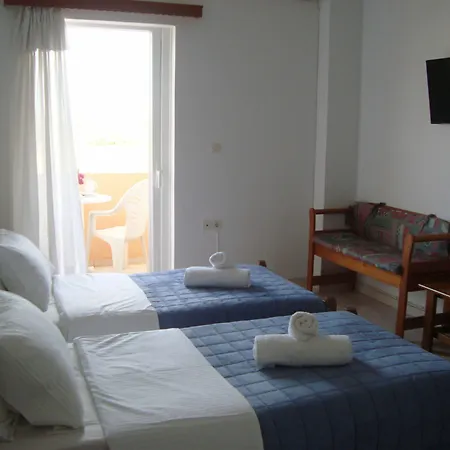 Athina 2* Rethymno (Crete)