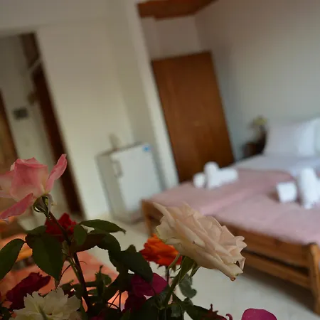 Athina 2* Rethymno